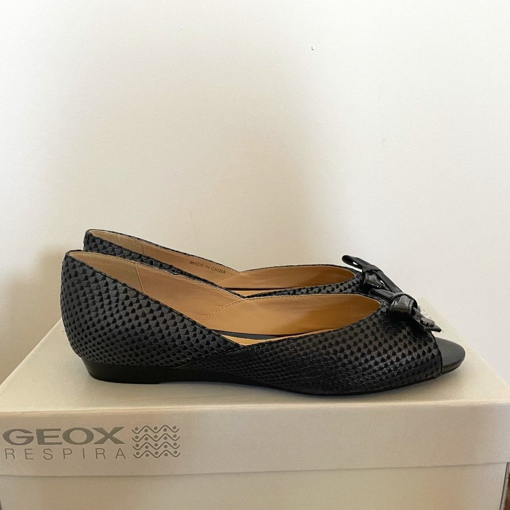 New Women's Geox Respira Flats Black Size 38 (=US Size 7.5)